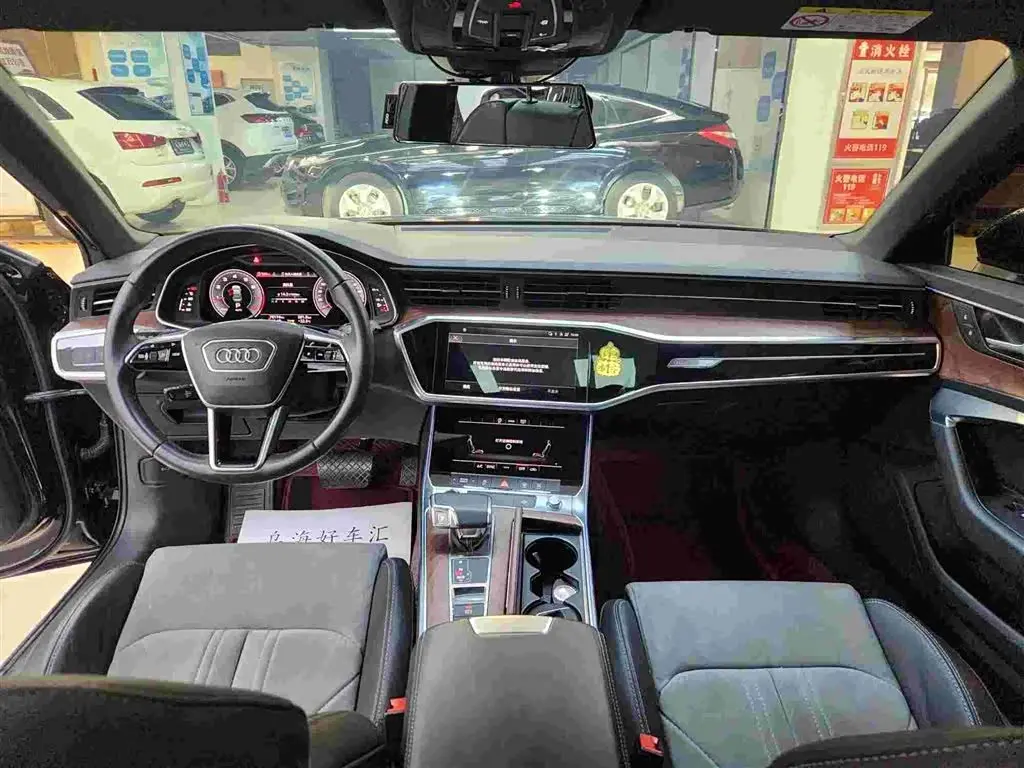 Audi A6L 2021 — Фото 5/20
