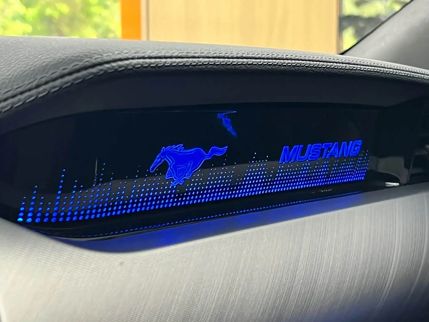 Ford Mustang 2022 — Фото 20/20