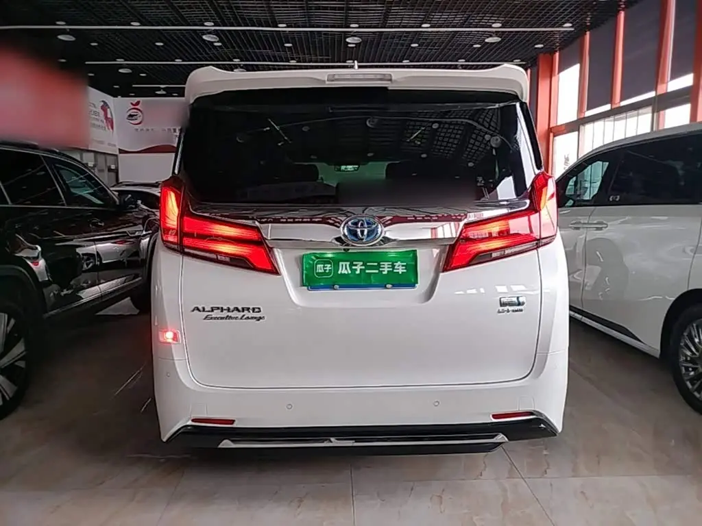 Toyota Alphard 2021 — Photo 6/20