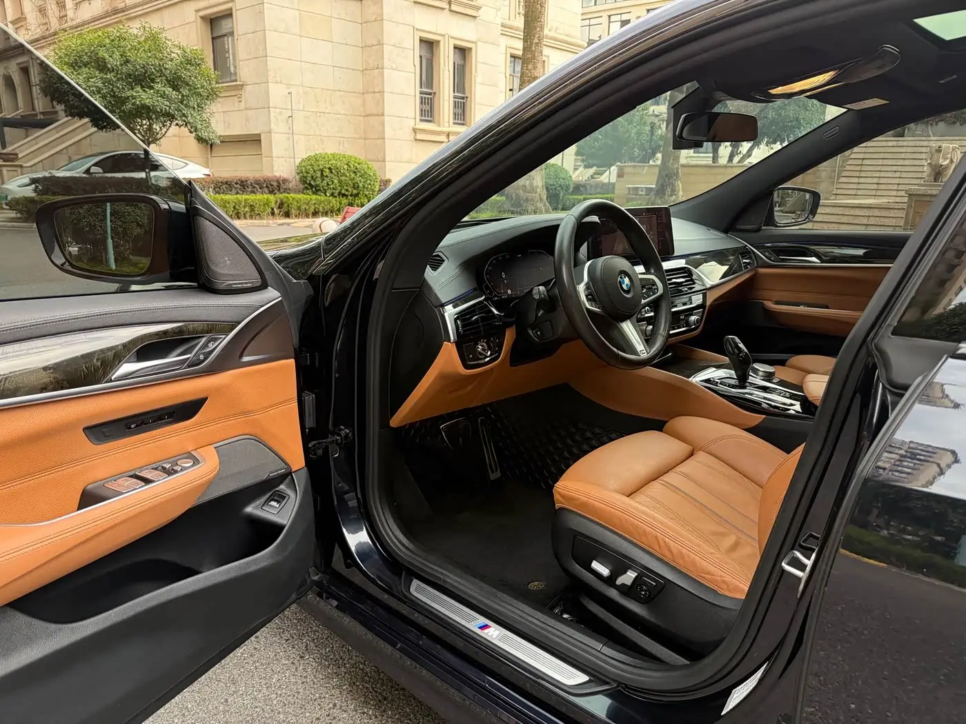 BMW 6 Series GT 2021 — Photo 7/9