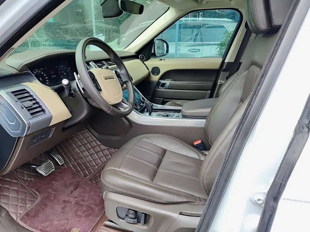 Land Rover Range Rover Sport 2018 — Photo 7/11