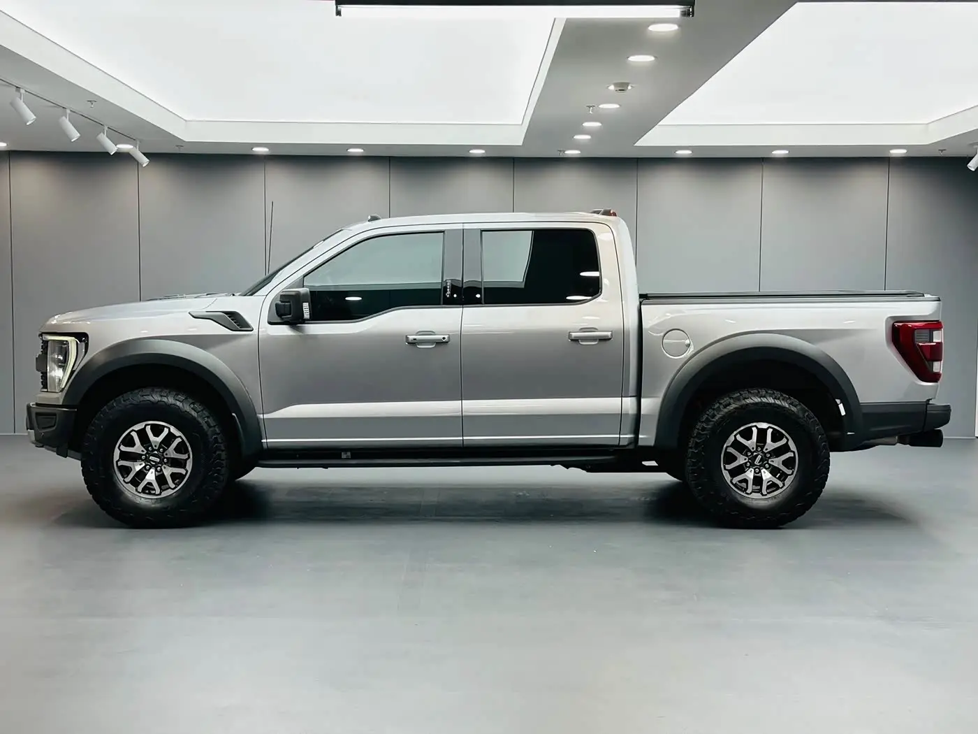 Ford F-150 Raptor 2023 — Photo 7/20