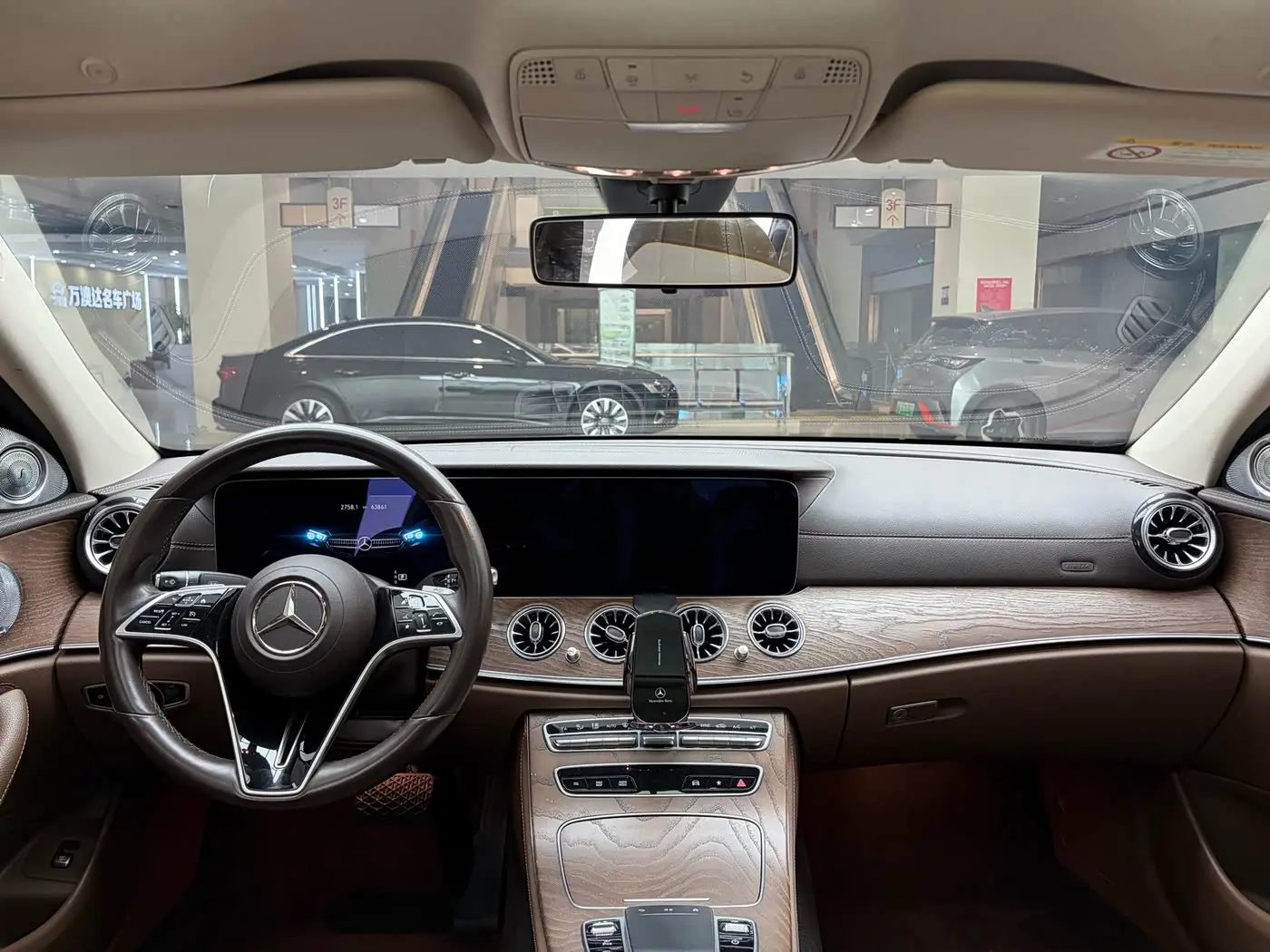 Mercedes-Benz E-Class 2021 — Şəkil 11/18