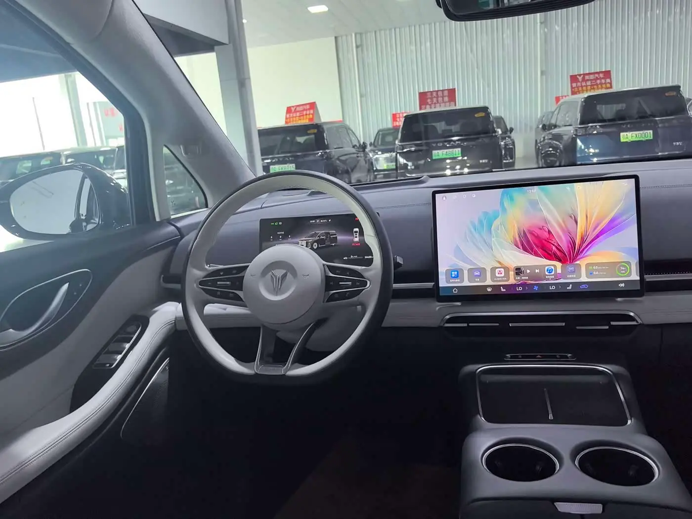 Voyah Auto Voyah Dreamer 2025 — Photo 11/13