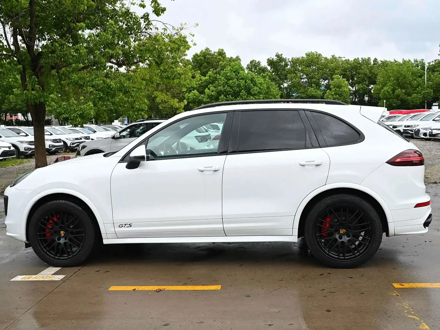 Porsche Cayenne 2016 — Photo 3/18