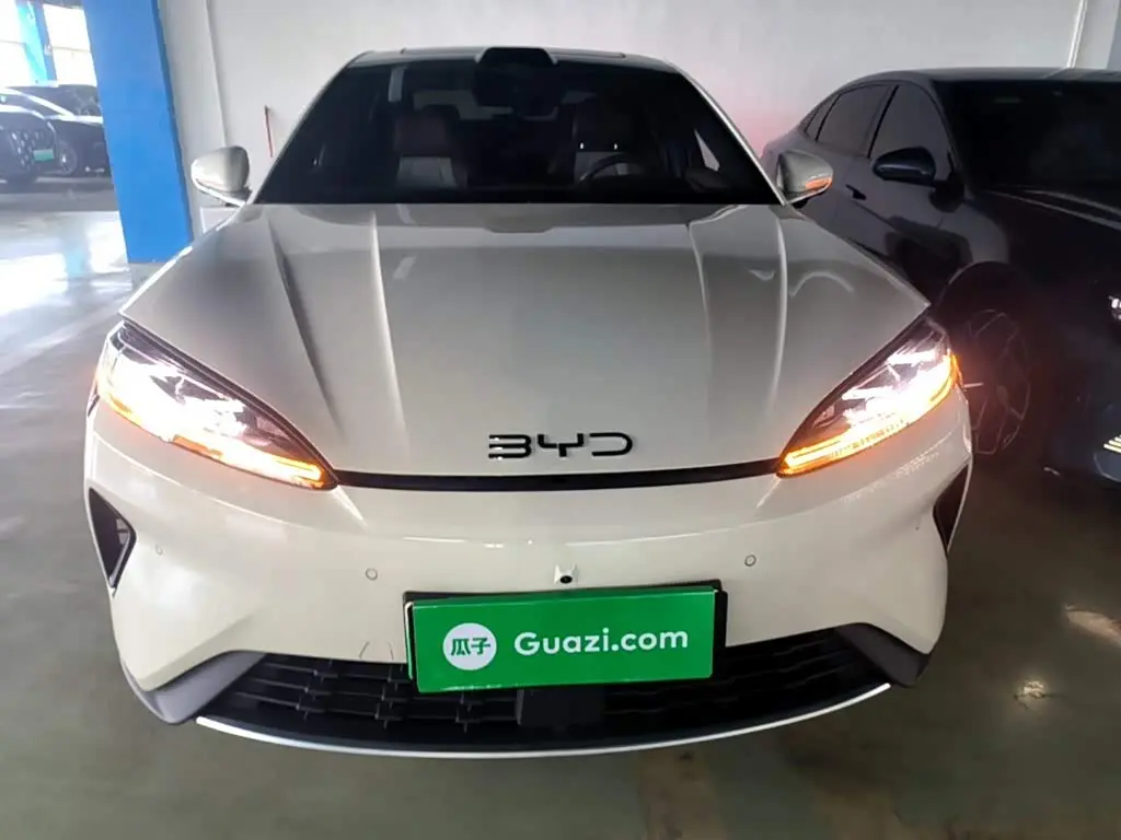 BYD Seal 07 DM-i 2025 — Фото 3/20