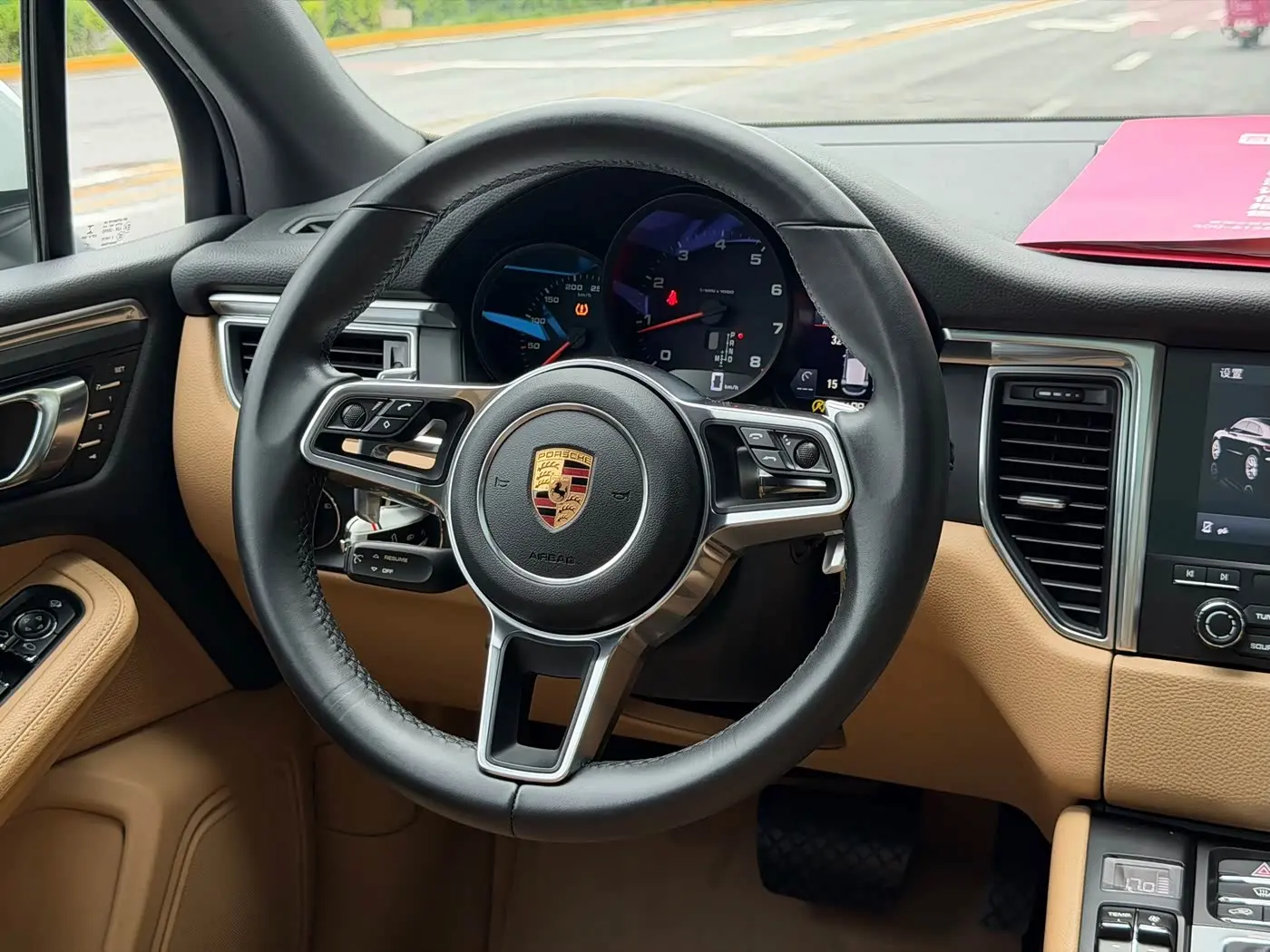Porsche Macan 2018 — Şəkil 10/20