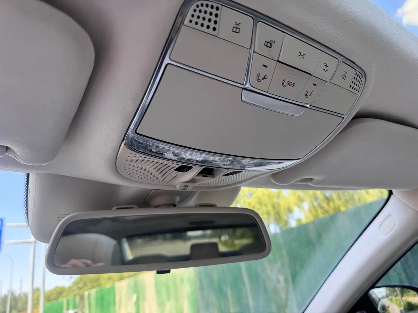 Mercedes-Benz S-Class 2015 — Photo 16/20