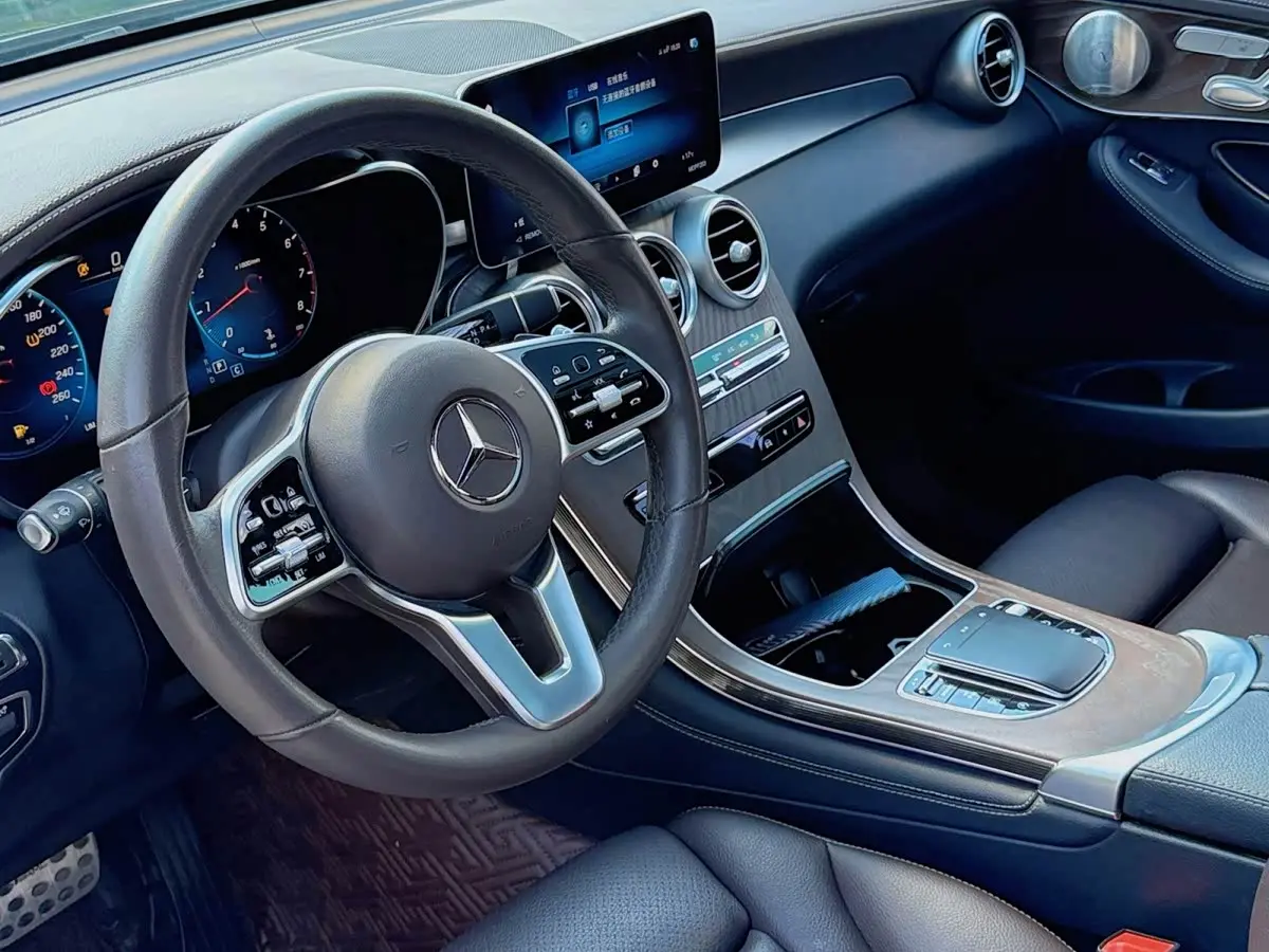 Mercedes-Benz GLC 2022 — Фото 8/12