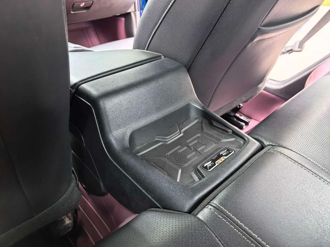 Chevrolet Camaro 2018 — Photo 13/18