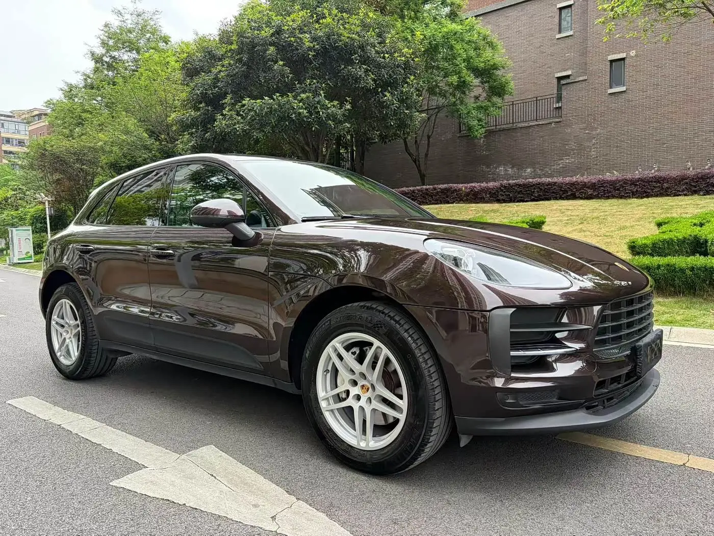 Porsche Macan 2019 — Photo 3/9