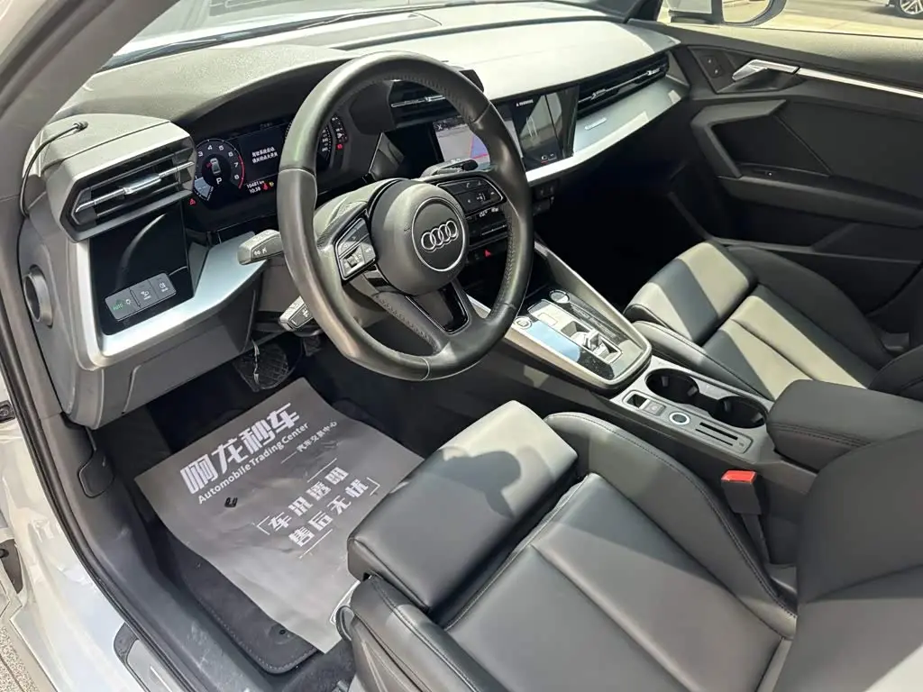 Audi A3 2021 — Photo 10/13