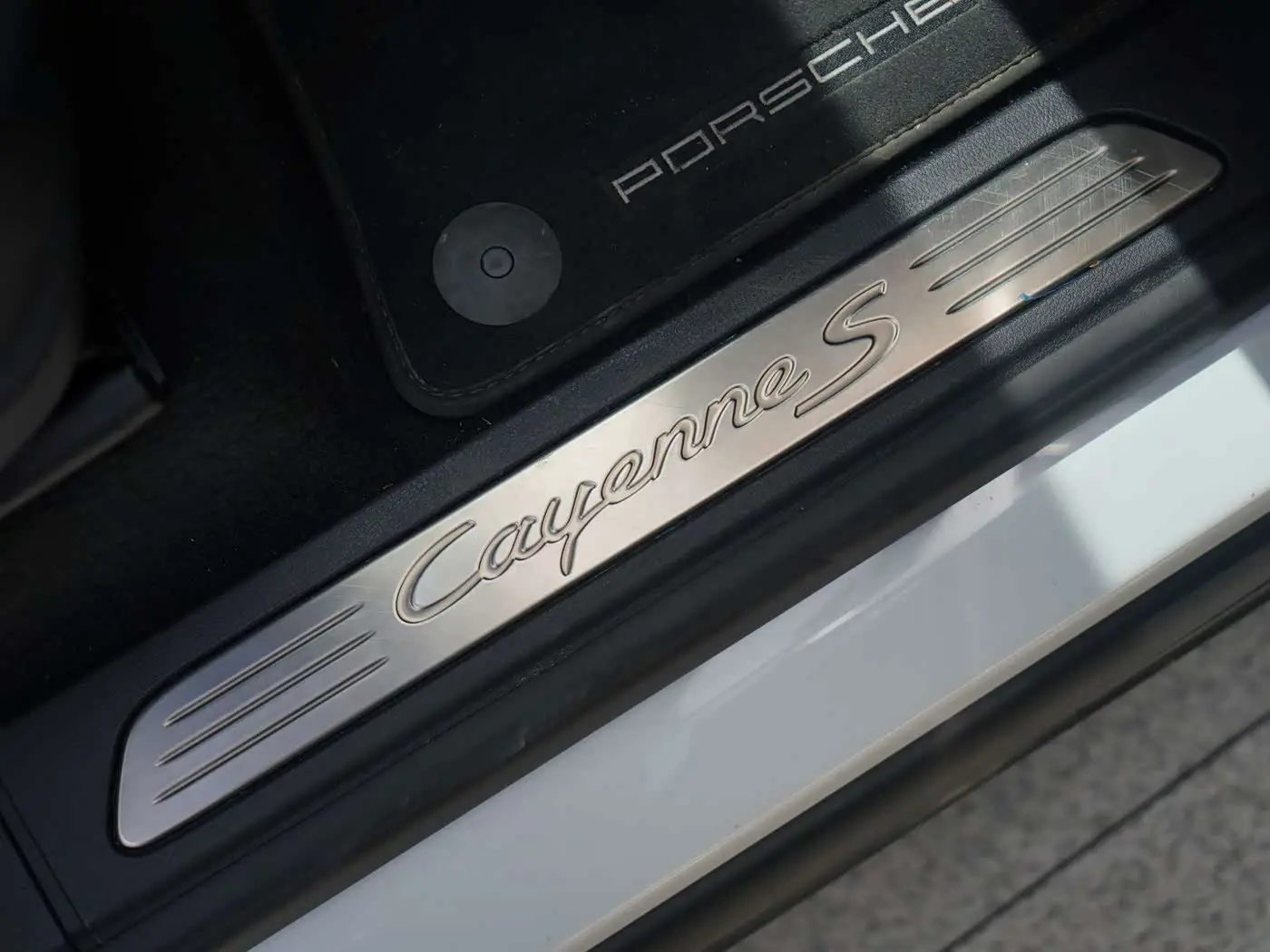 Porsche Cayenne New Energy 2015 — Фото 10/19