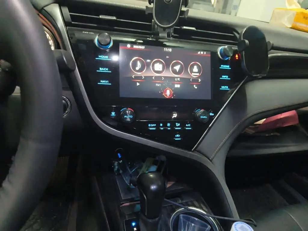 Toyota Camry 2019 — Фото 9/20