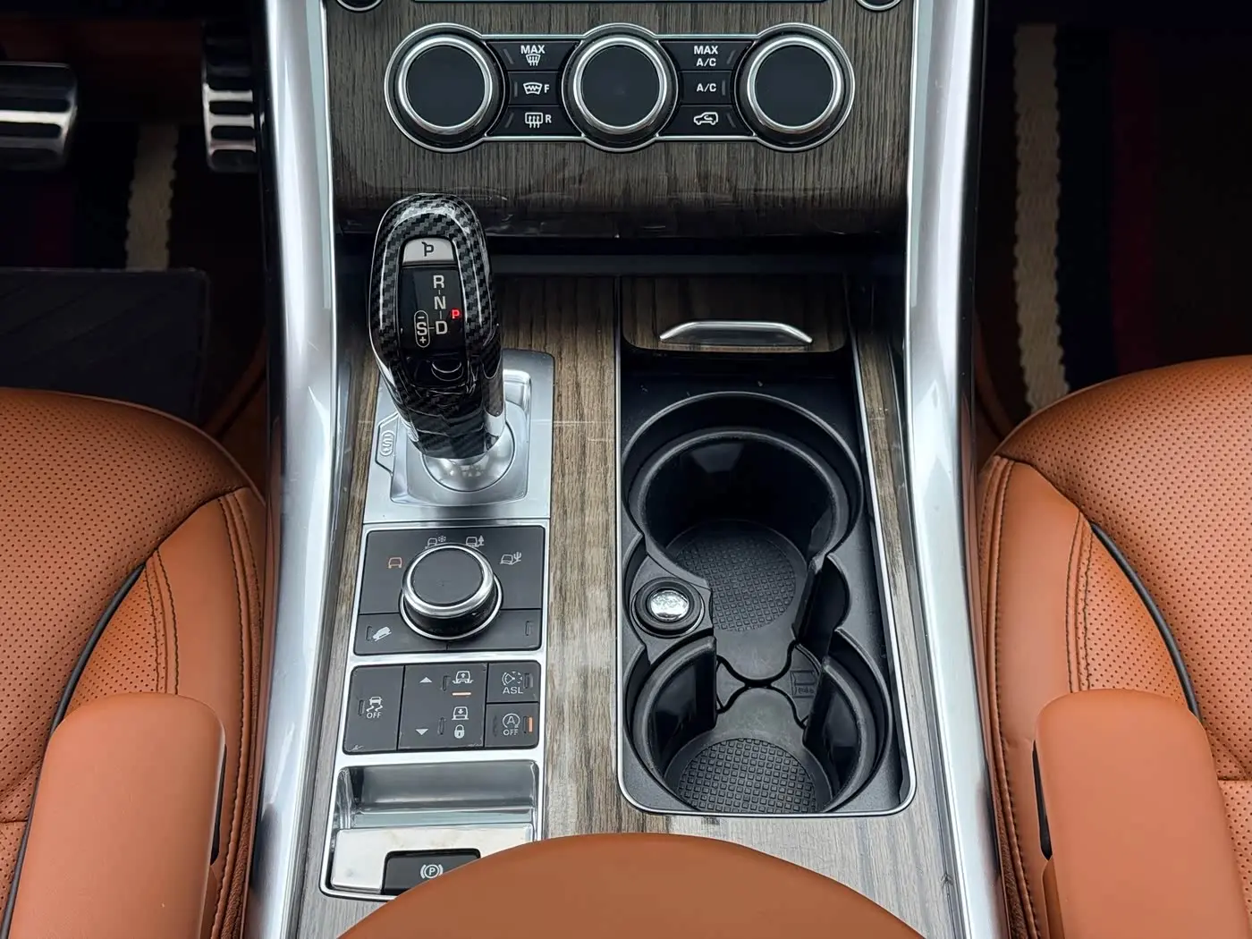 Land Rover Range Rover Sport 2015 — Şəkil 16/20