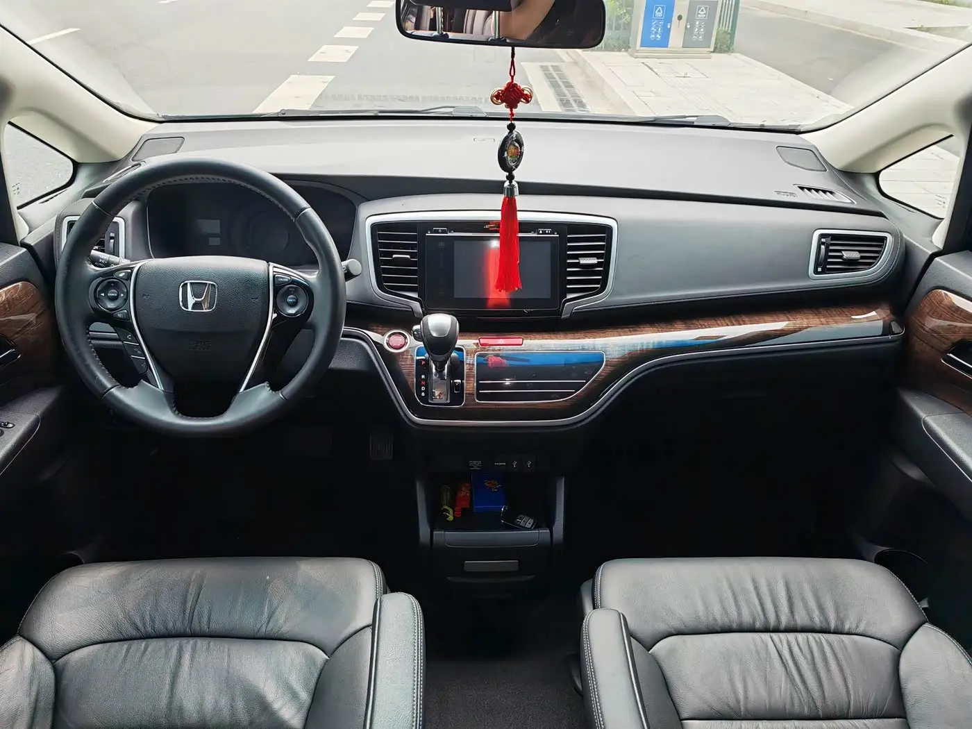 Honda Odyssey 2015 — Photo 6/9