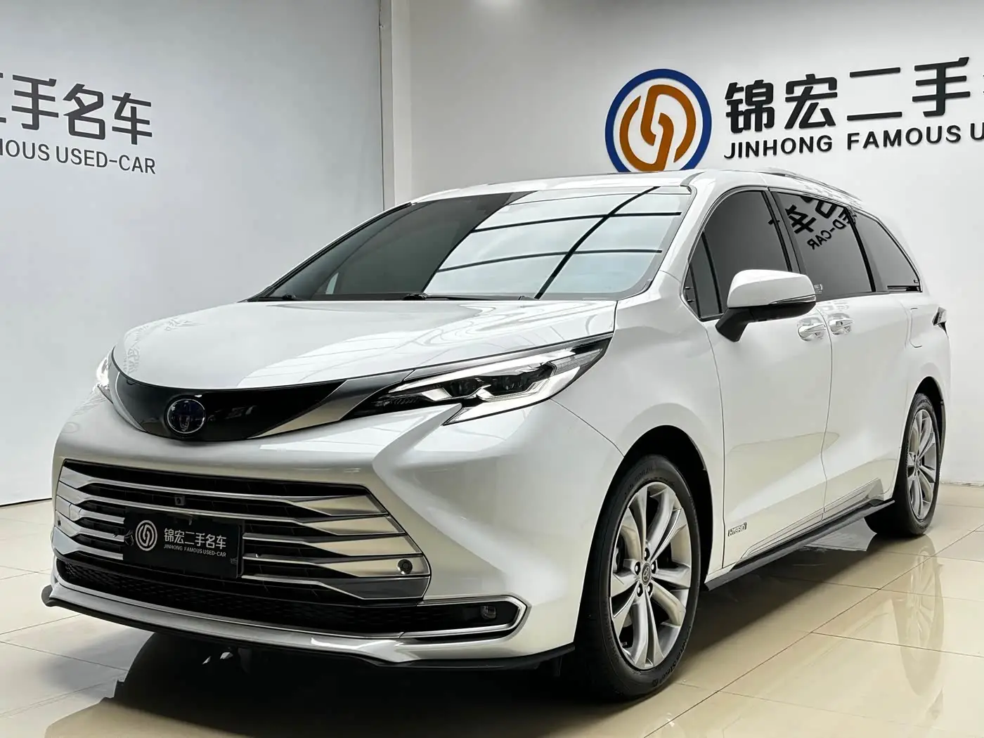 Toyota Sienna, 2024