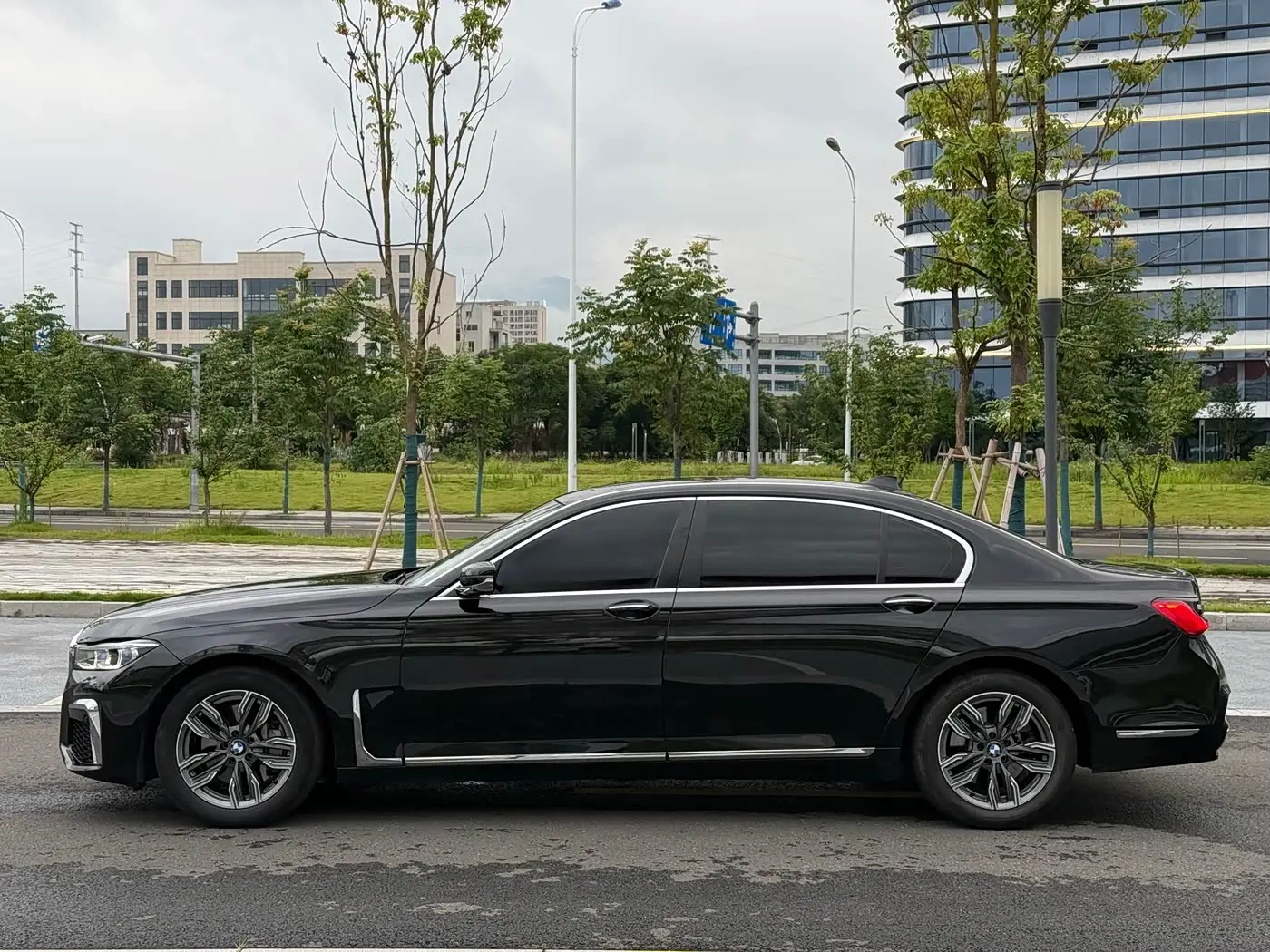 BMW 7 Series 2014 — Фото 3/16