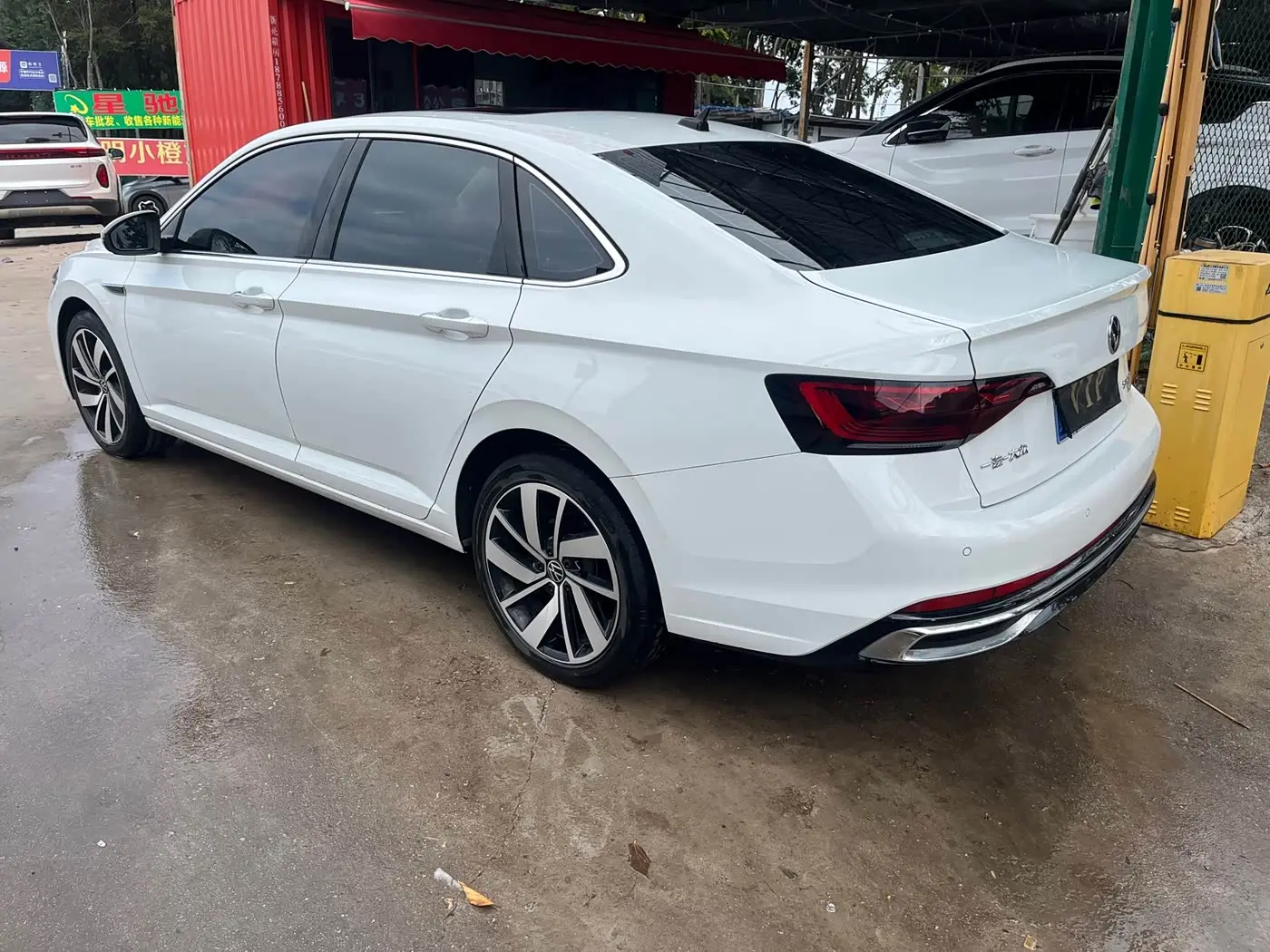 Volkswagen Sagitar 2023 — Photo 10/12