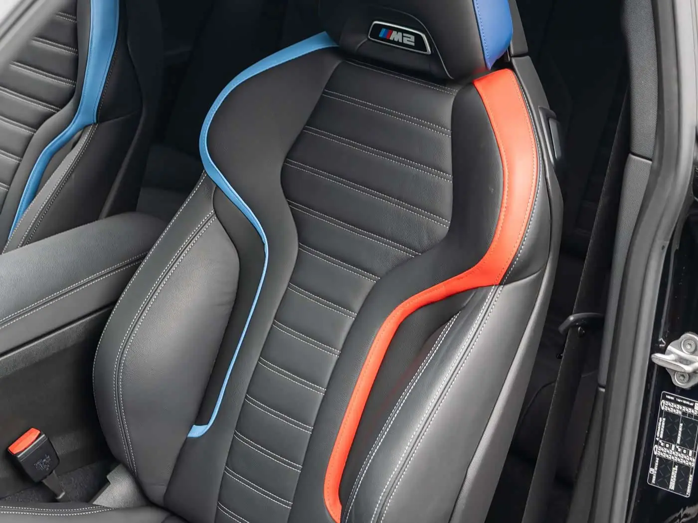 BMW M2 2024 — Photo 8/9