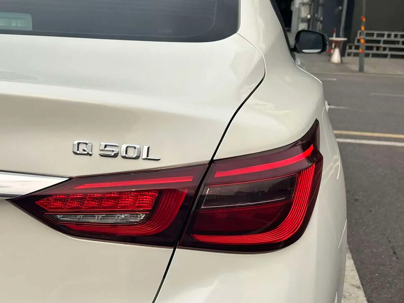 Infiniti Q50L 2020 — Фото 10/20