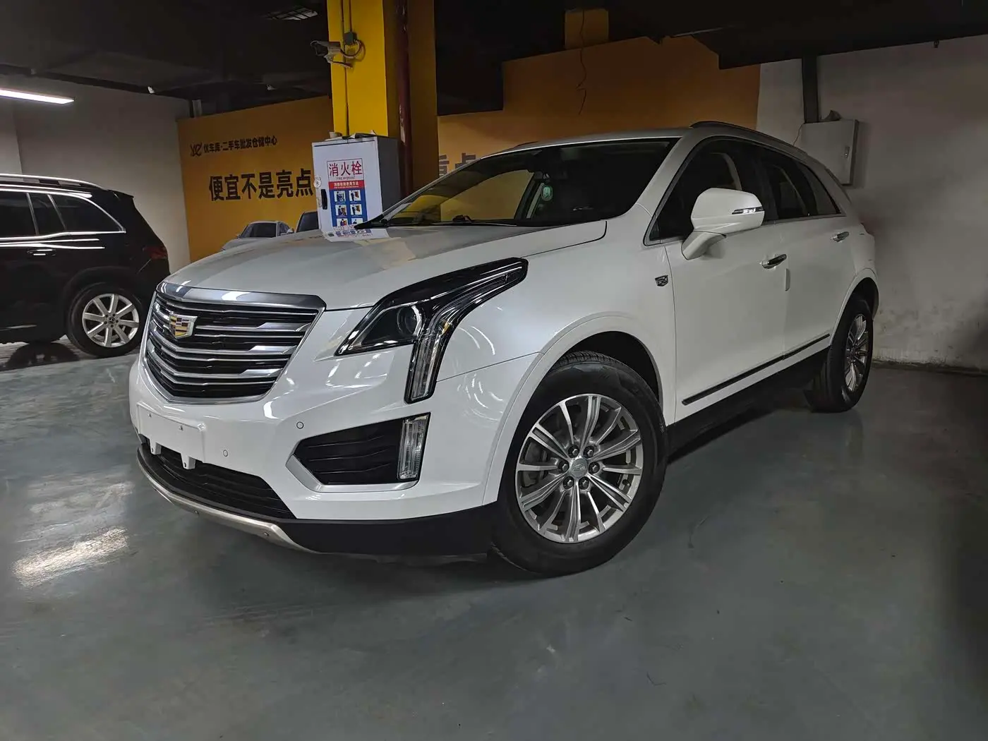 Cadillac XT5 2018 — Фото 1/9