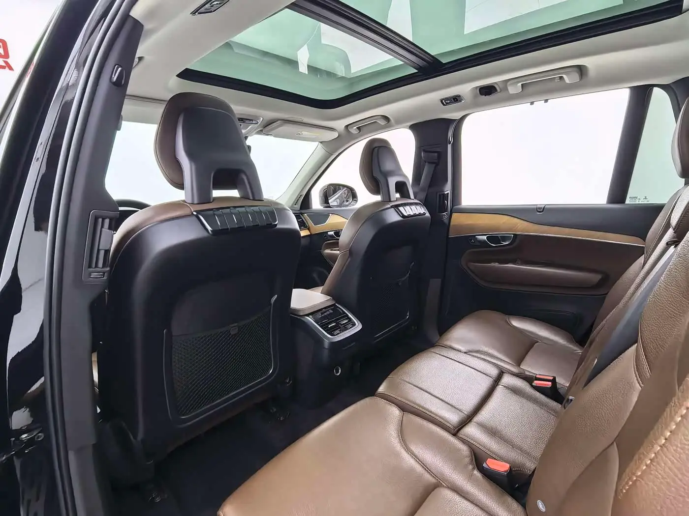 Volvo XC90 2019 — Photo 18/20