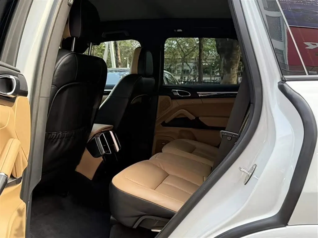 Porsche Cayenne 2017 — Şəkil 10/20