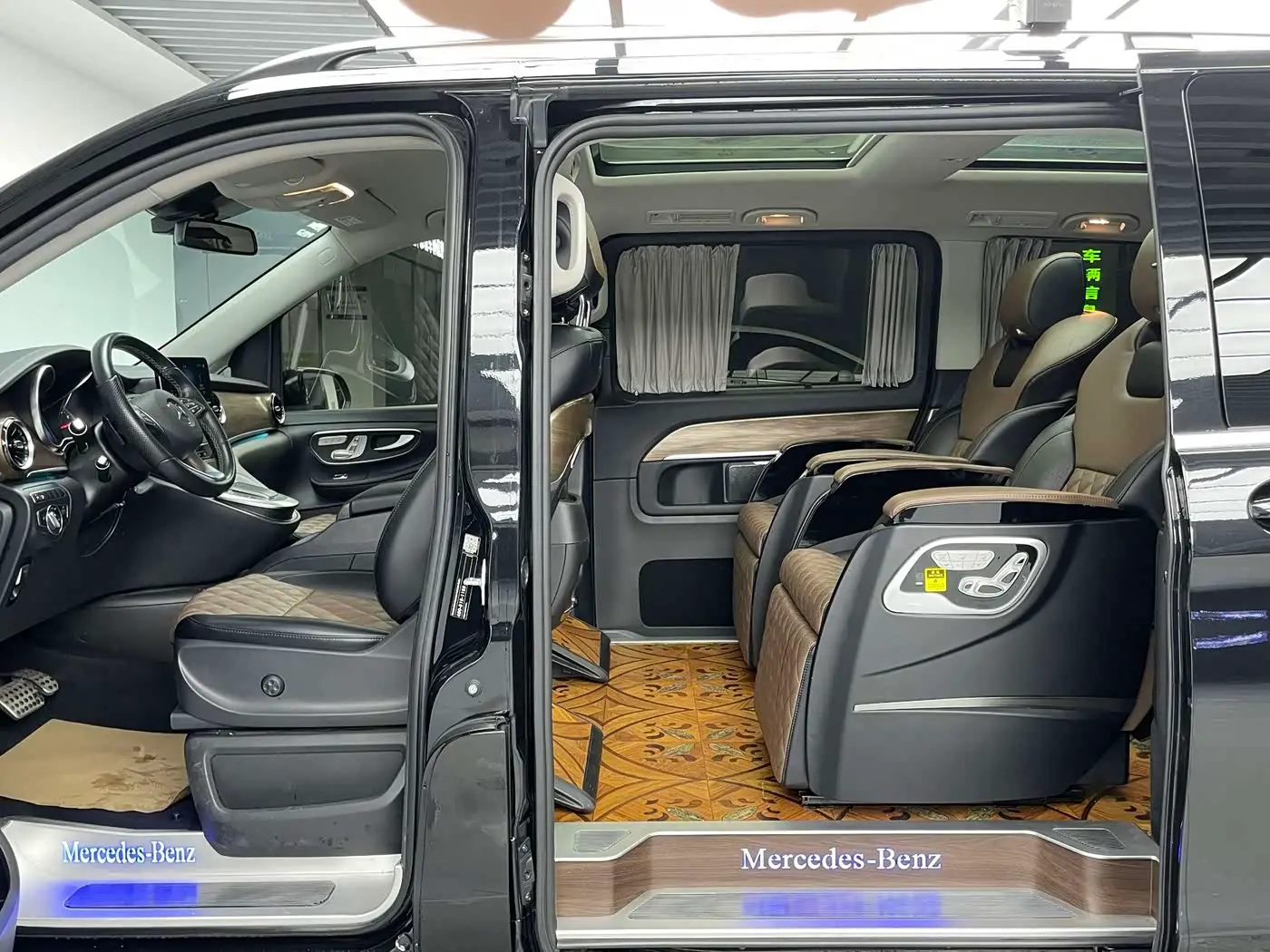 Mercedes-Benz V-Class 2021 — ფოტო 9/20