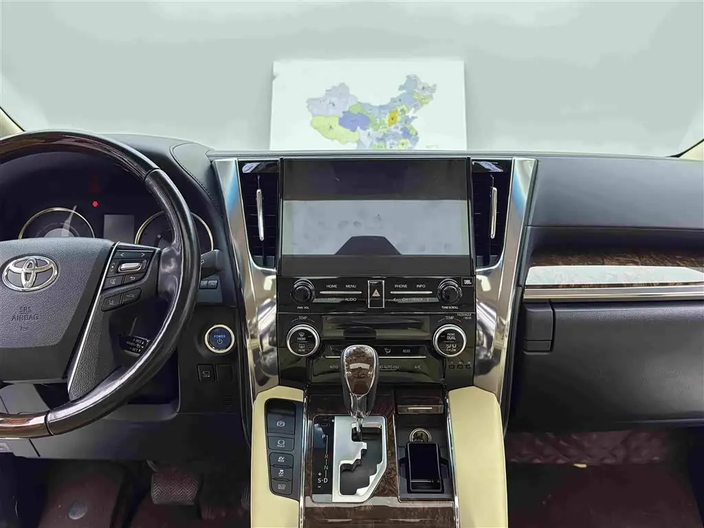 Toyota Alphard 2021 — Фото 13/20