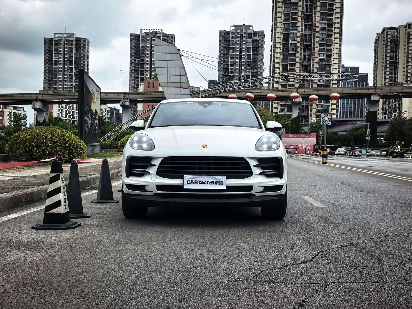 Porsche Macan 2020 — Photo 4/20