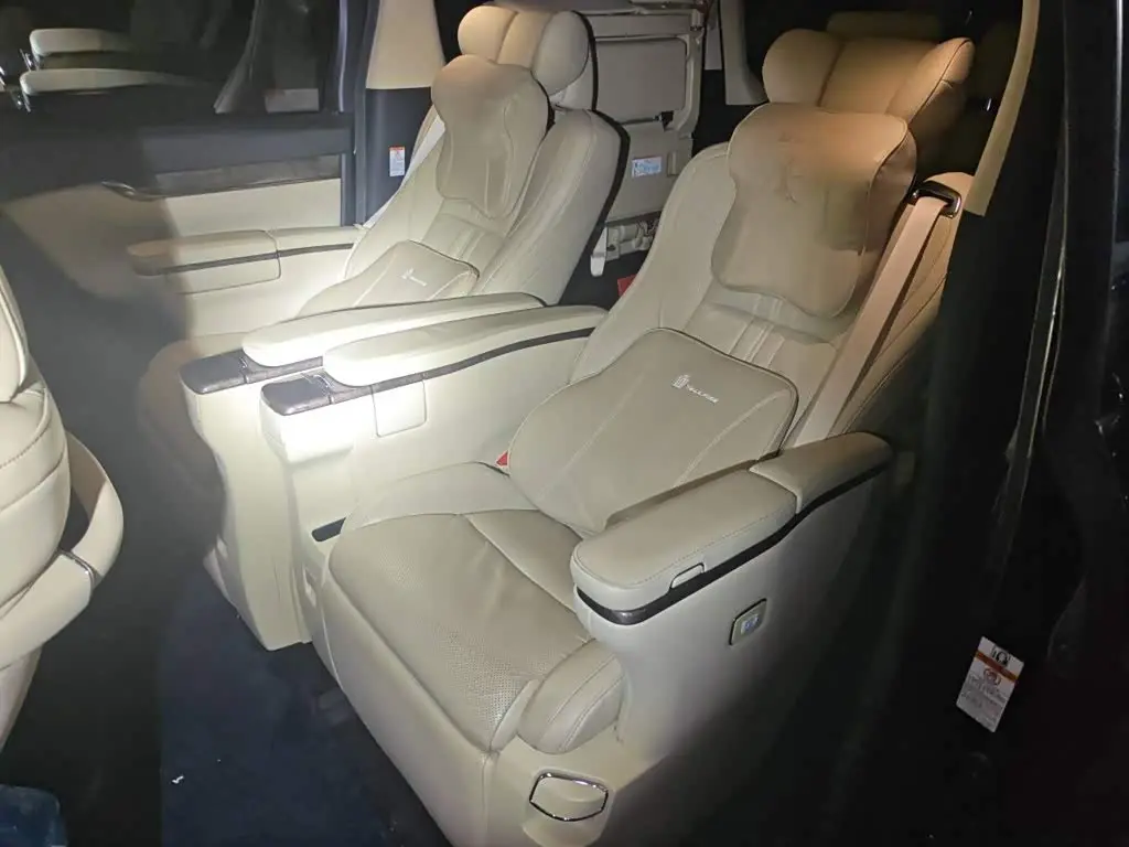 Toyota Vellfire 2019 — Photo 15/20