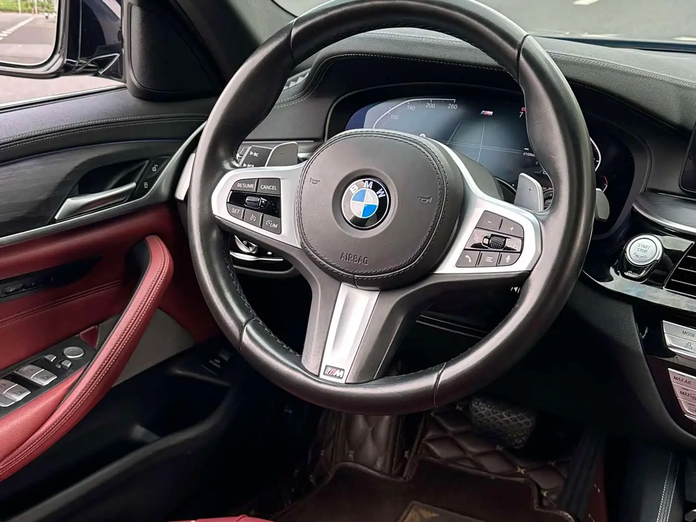 BMW 5 Series 2021 — Photo 16/16