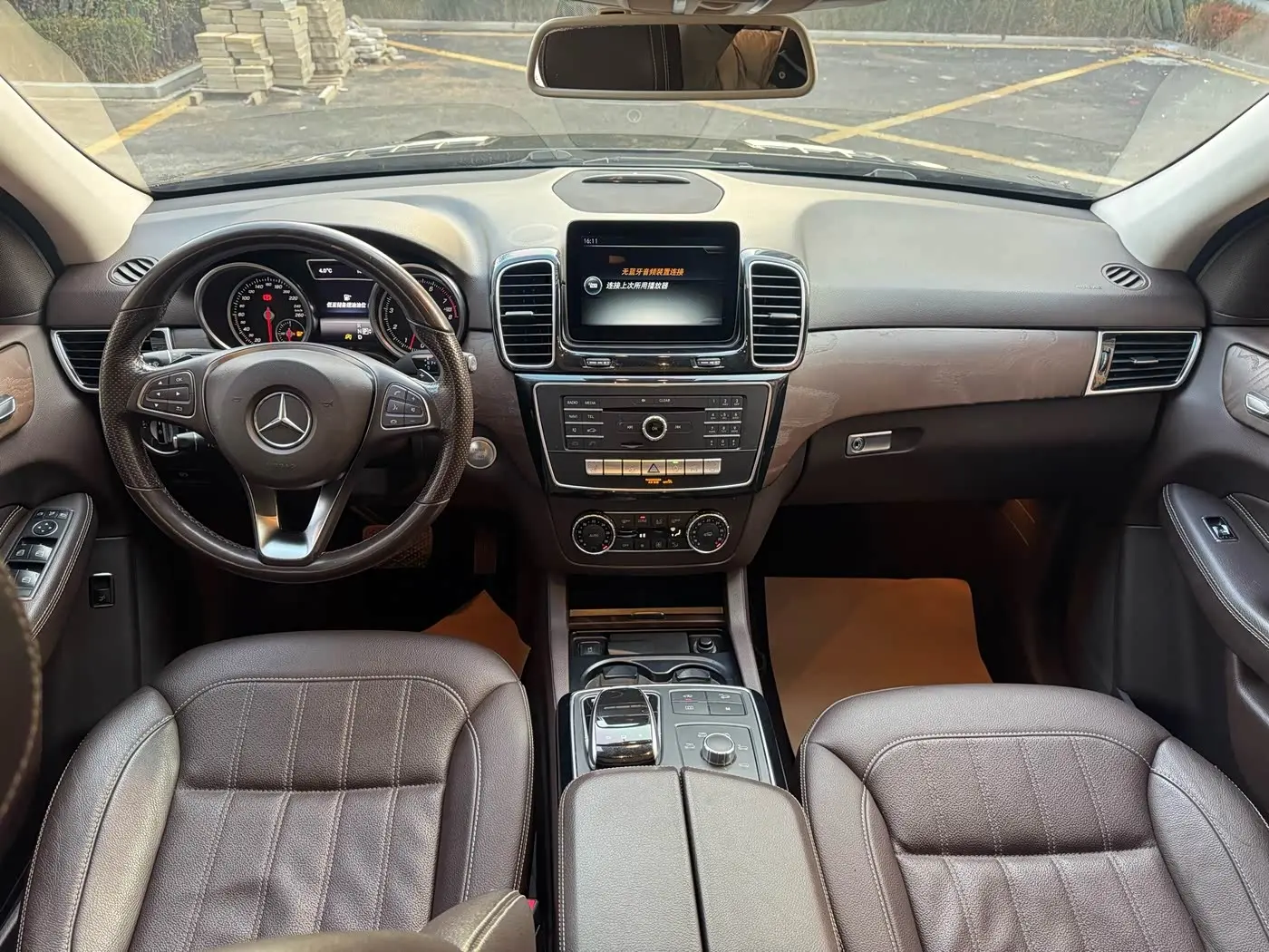 Mercedes-Benz GLE 2017 — Photo 9/20