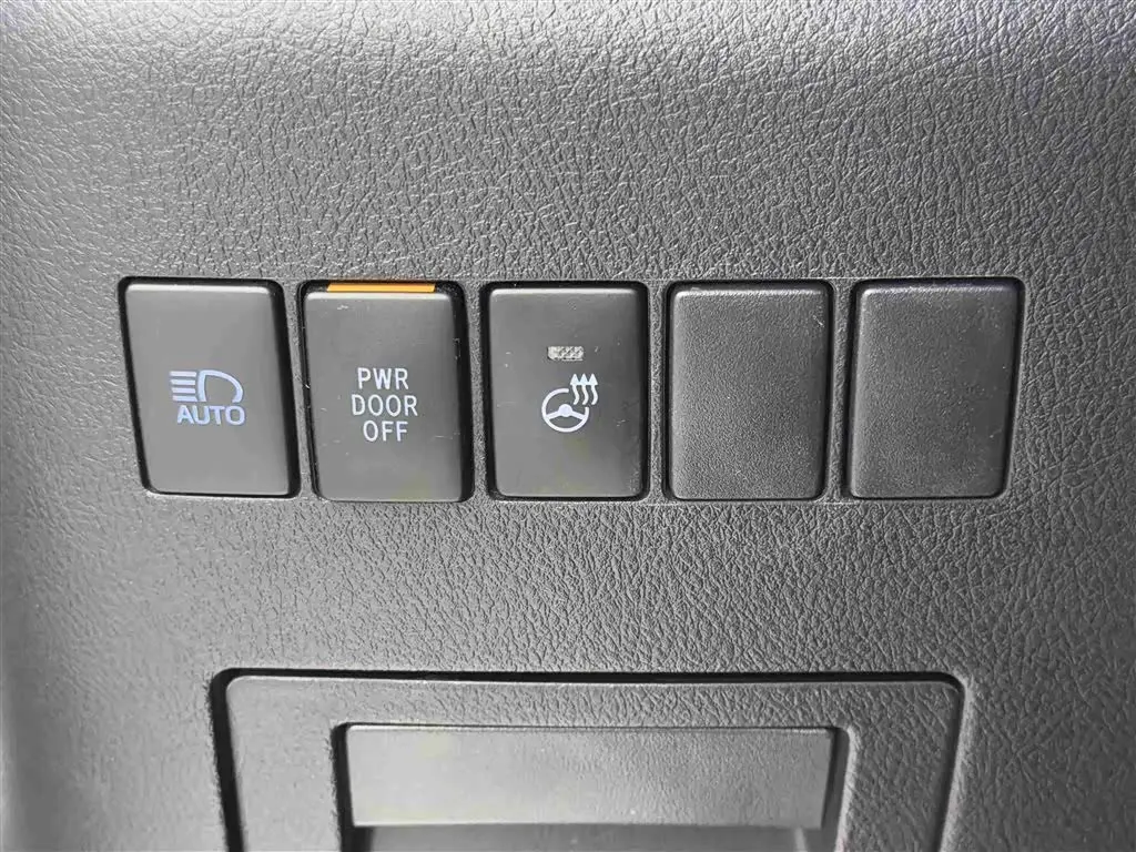 Toyota Alphard 2021 — Фото 16/20