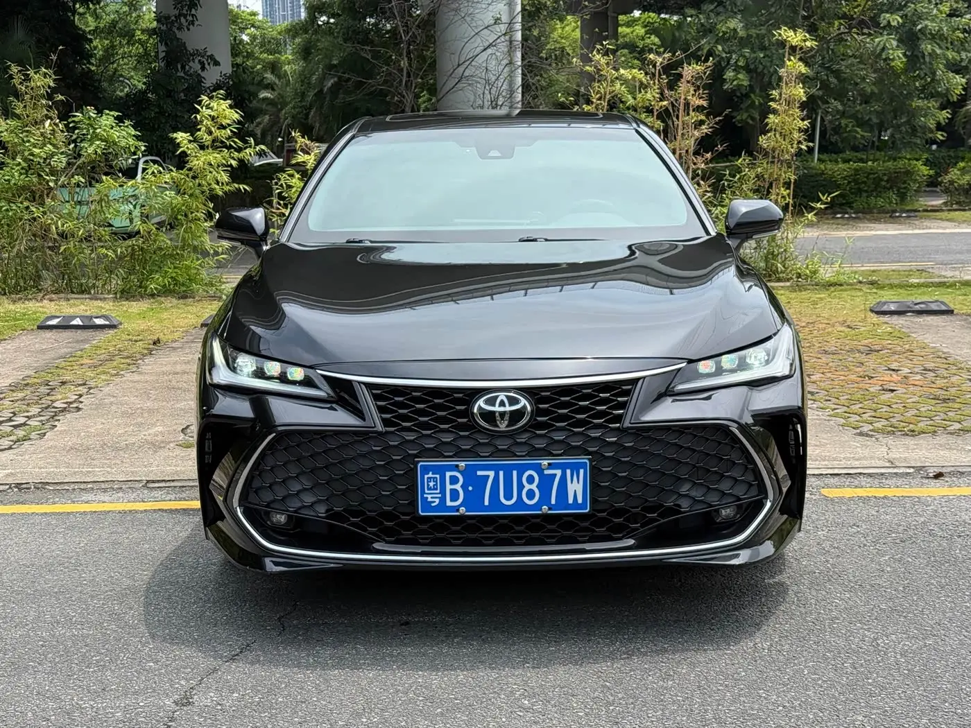 Toyota Avalon 2022 — Фото 15/18