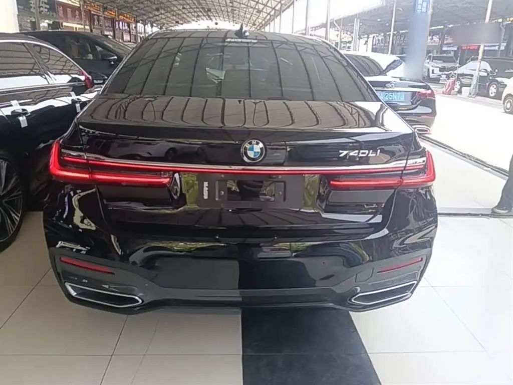 BMW 7 Series 2020 — Photo 6/20
