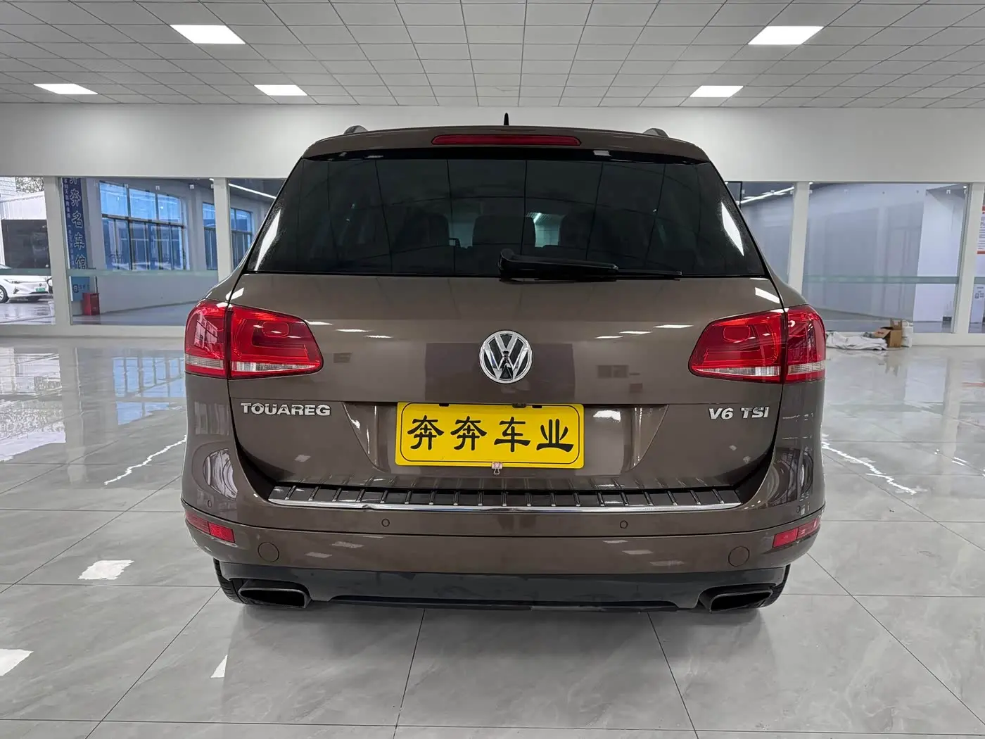 Volkswagen Touareg 2015 — Şəkil 5/15