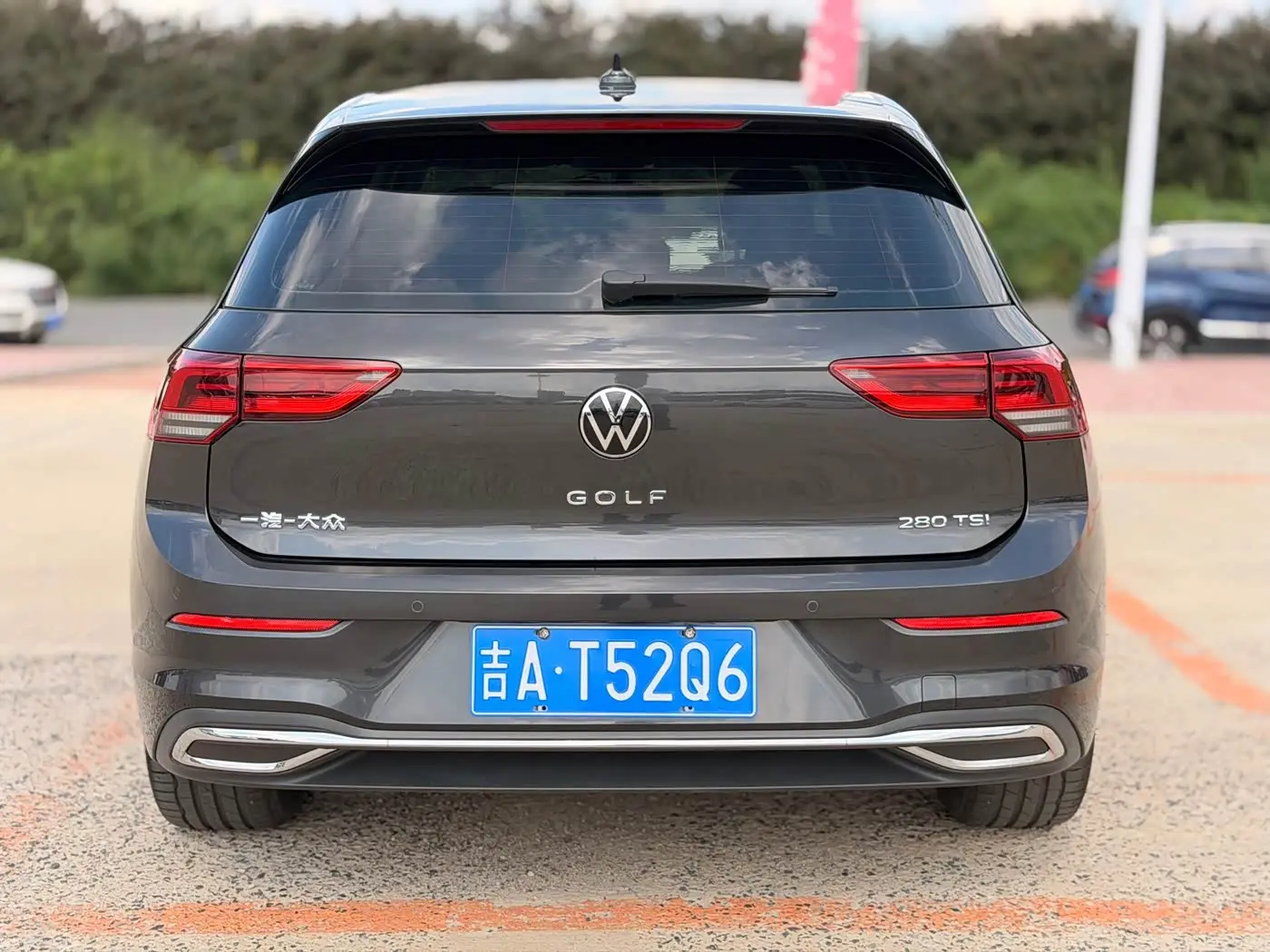 Volkswagen Golf 2022 — Photo 5/12