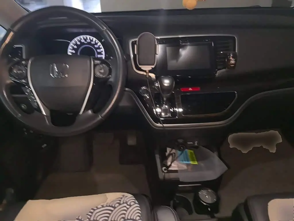 Honda Odyssey 2018 — Photo 13/20