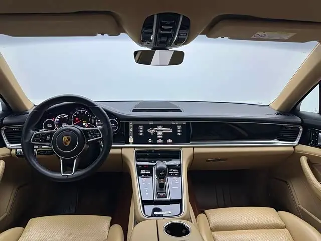 Porsche Panamera 2017 — Photo 11/19