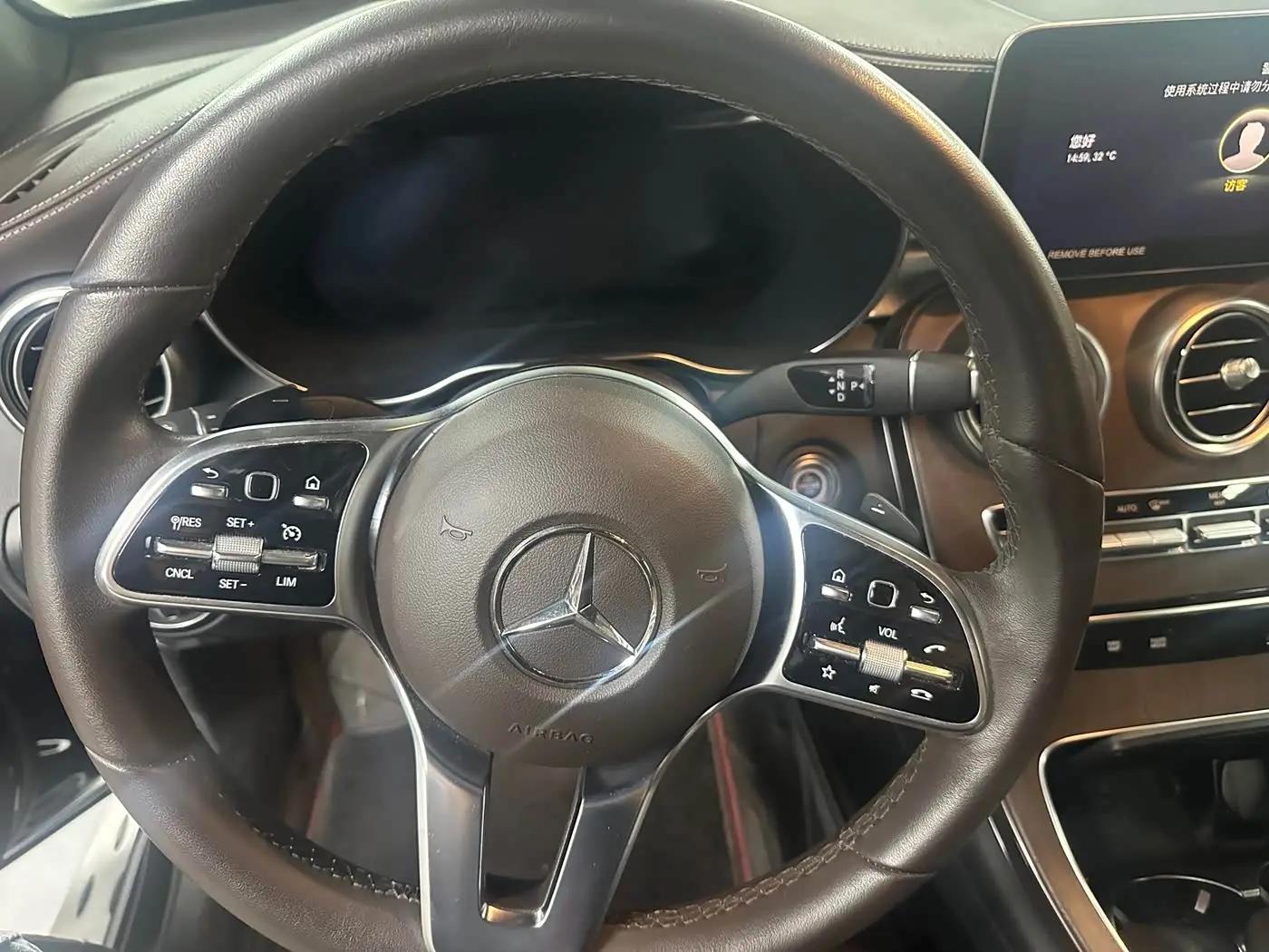Mercedes-Benz GLC 2022 — Photo 6/16