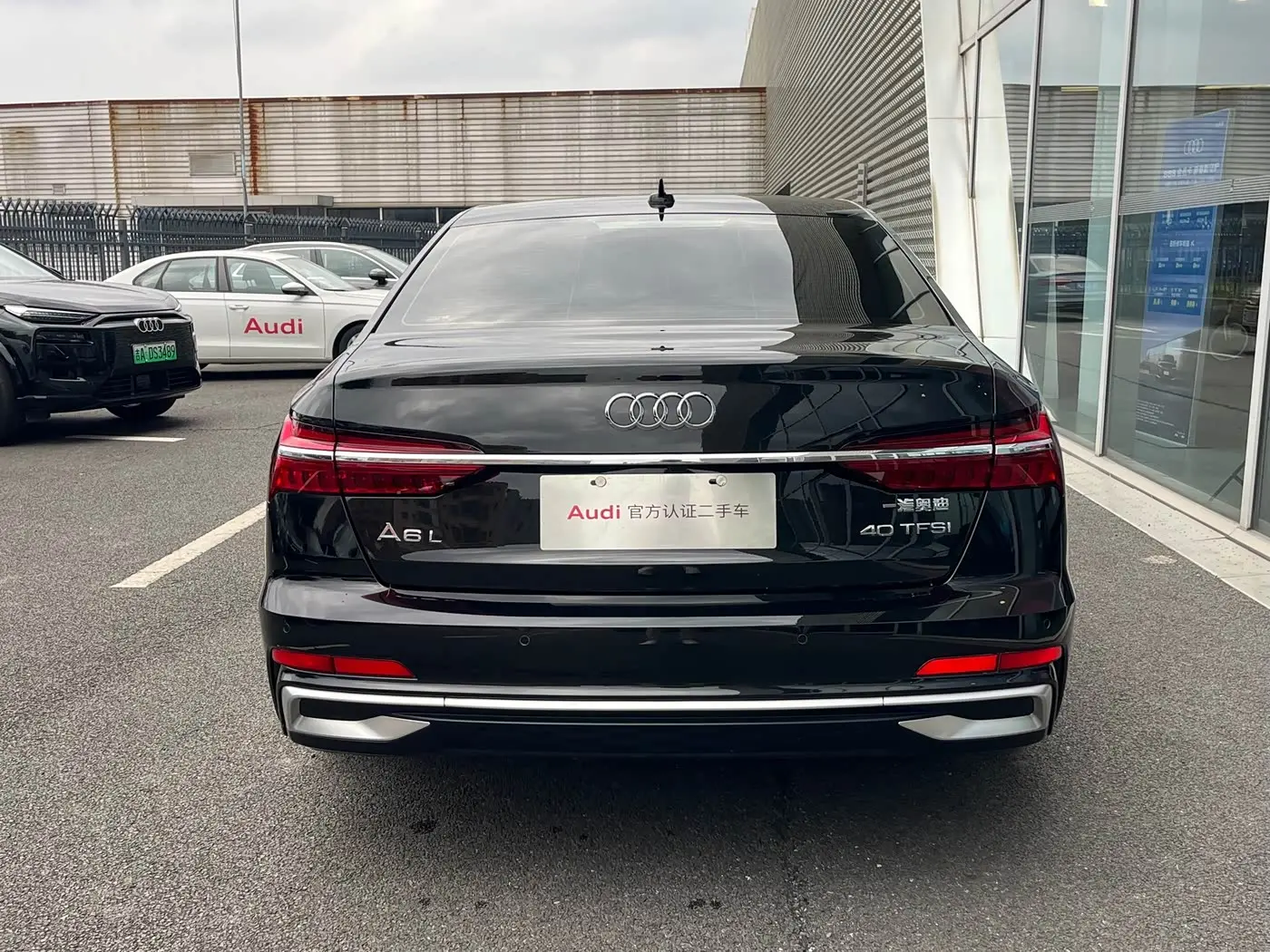 Audi A6L 2023 — Фото 3/17