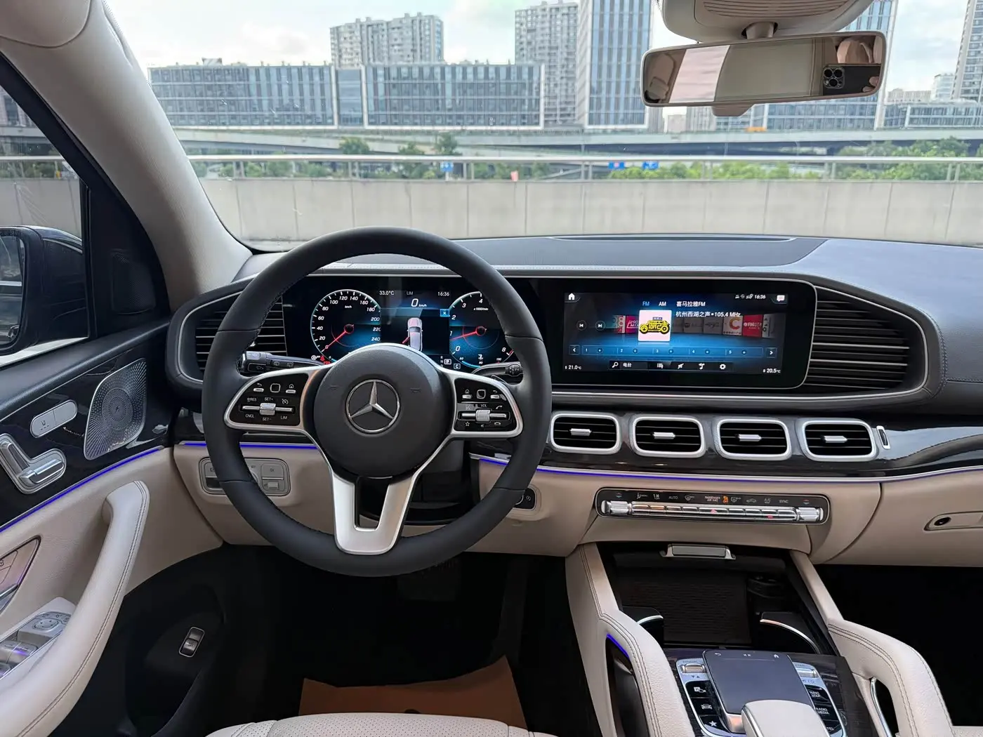Mercedes-Benz GLE 2020 — Фото 13/15