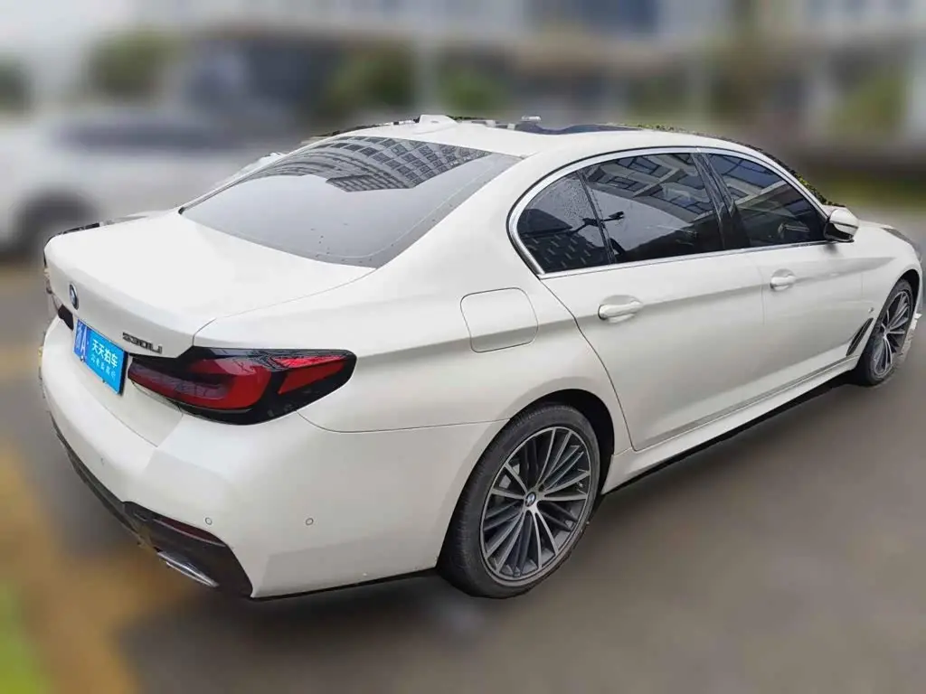 BMW 5 Series 2023 — Фото 5/15