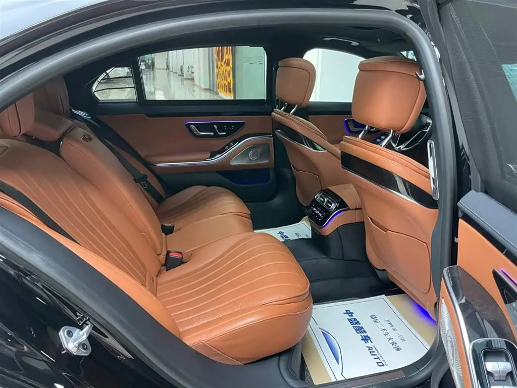 Mercedes-Benz S-Class 2023 — Photo 18/20