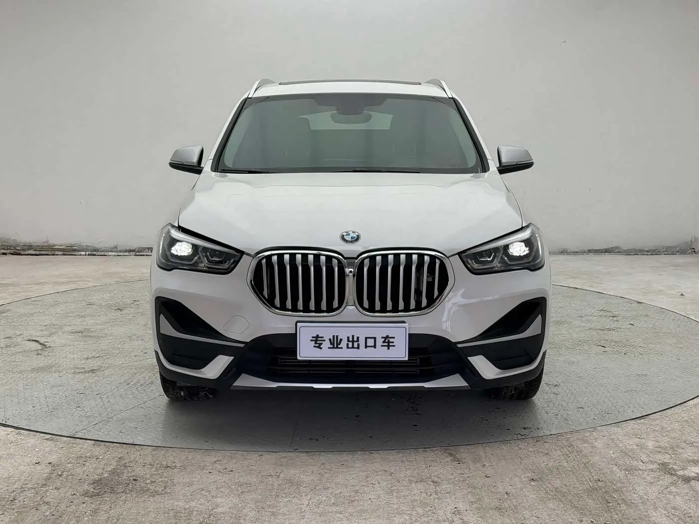 BMW X1 2023 — Фото 3/20