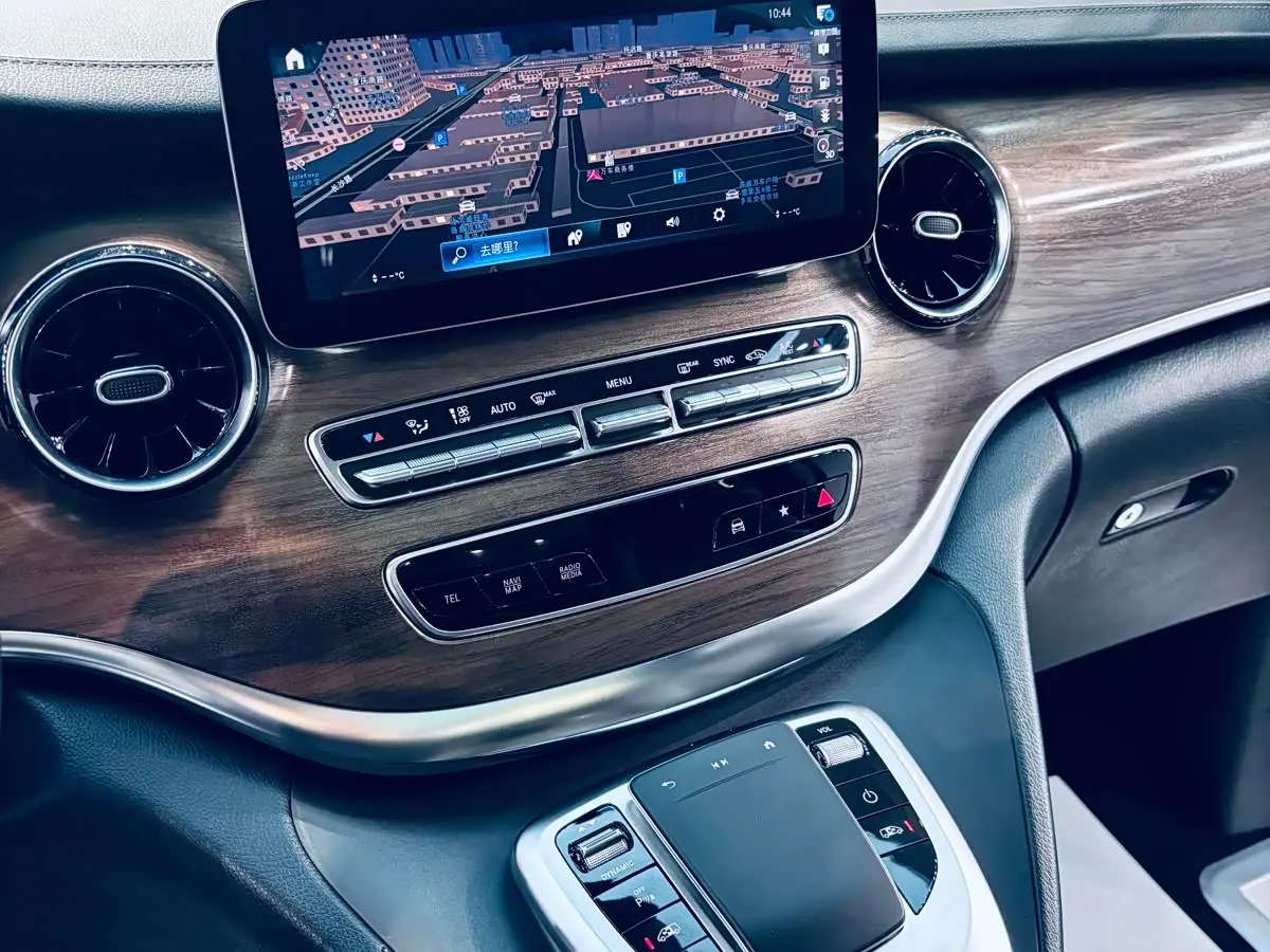 Mercedes-Benz V-Class 2022 — ფოტო 6/14