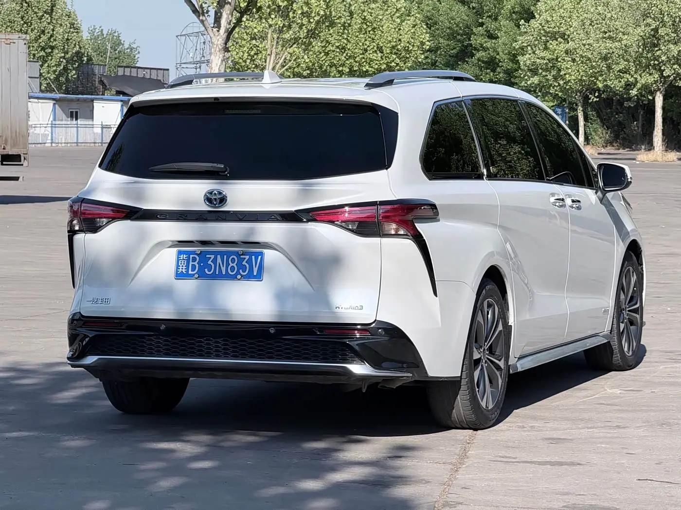 Toyota Granvia 2023 — Şəkil 4/11