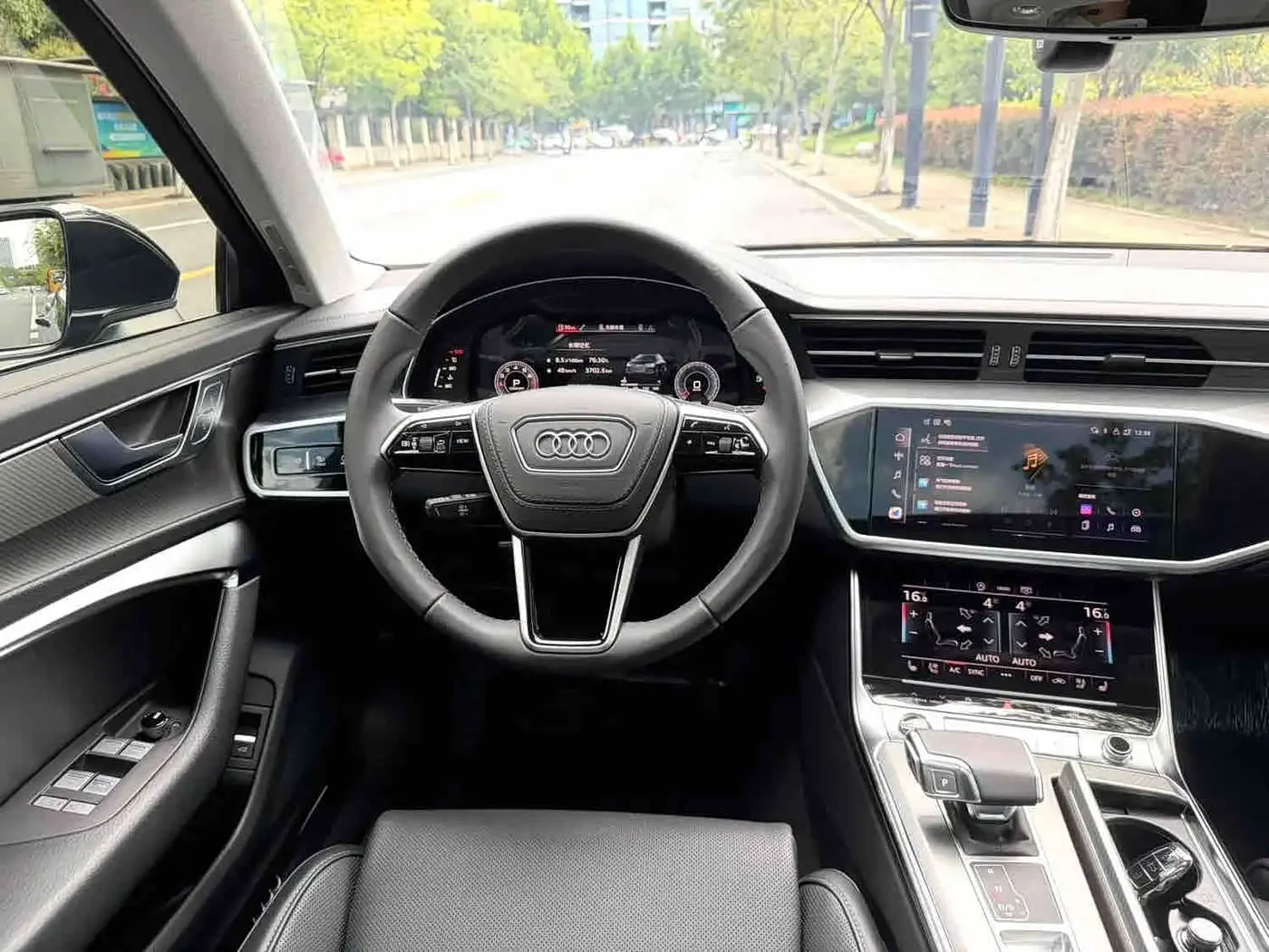 Audi A6L 2025 — Photo 5/7
